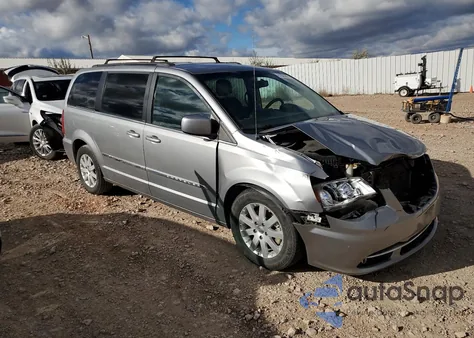 2014 Chrysler Town & Country Touring z USA, uszkodzony, nr VIN 2C4RC1BG5ER158765